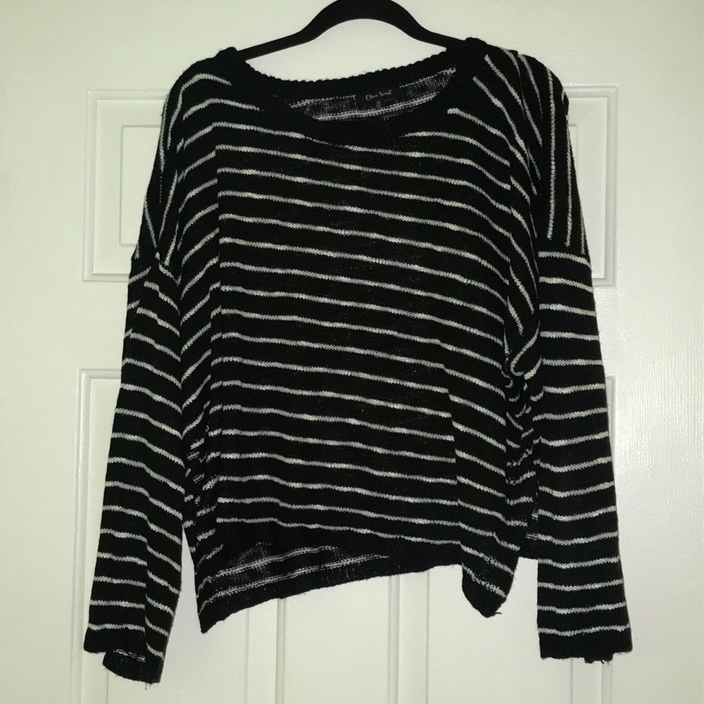 Black and white knit sweater!